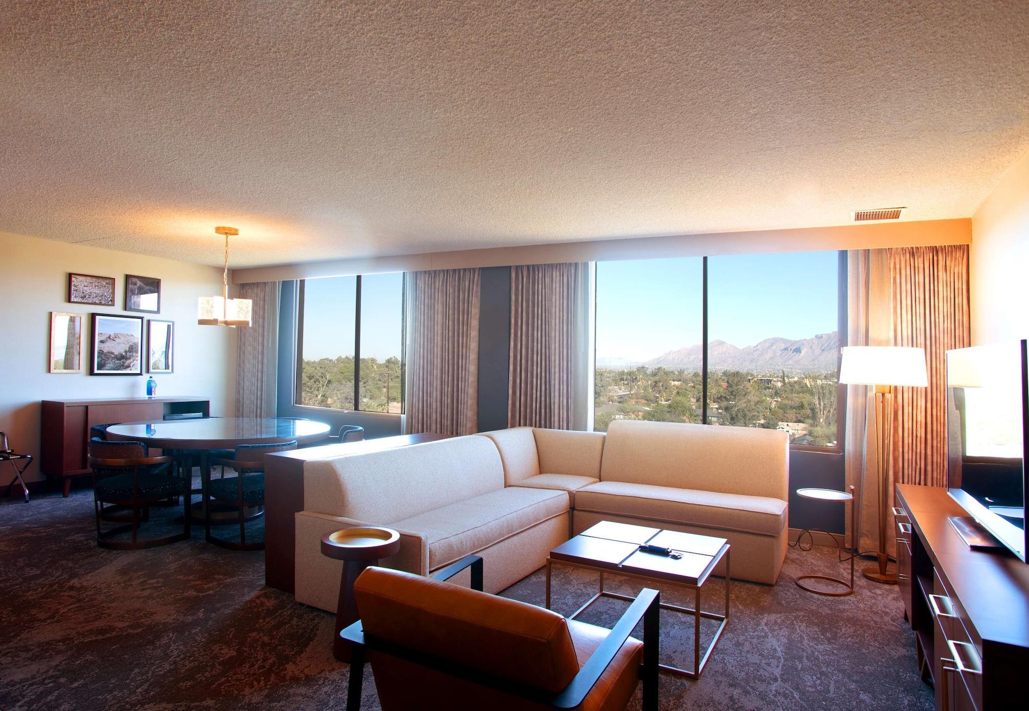 Doubletree By Hilton Tucson-Reid Park Hotell Exteriör bild