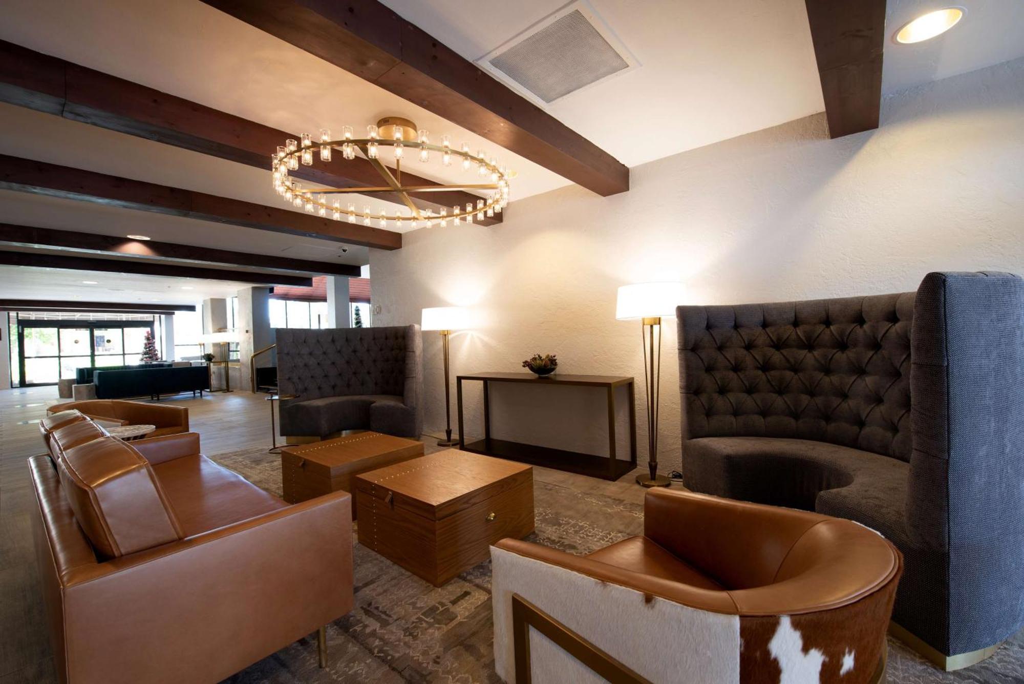 Doubletree By Hilton Tucson-Reid Park Hotell Exteriör bild