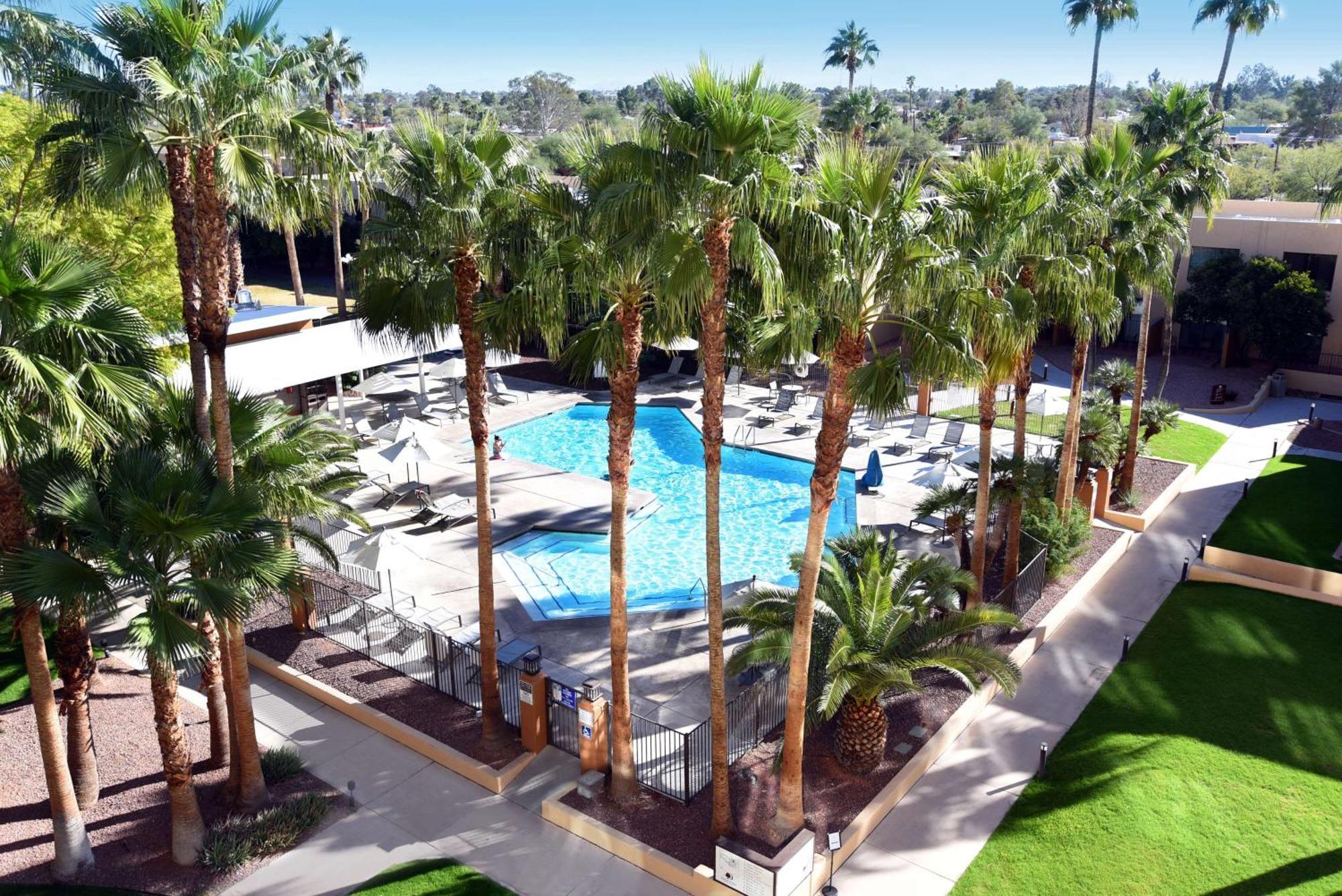 Doubletree By Hilton Tucson-Reid Park Hotell Exteriör bild